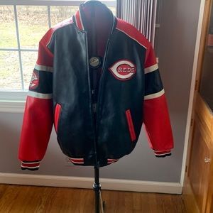 Reds baseball coat great condition, sz LG, one small tear in left arm(see pics)